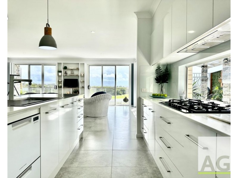 18 Noosa Crescent, Red Head NSW 2430