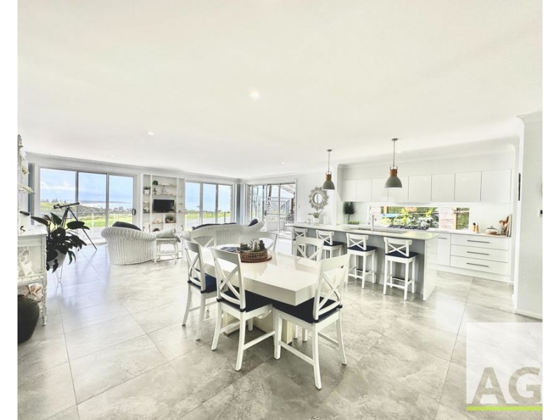 18 Noosa Crescent, Red Head NSW 2430