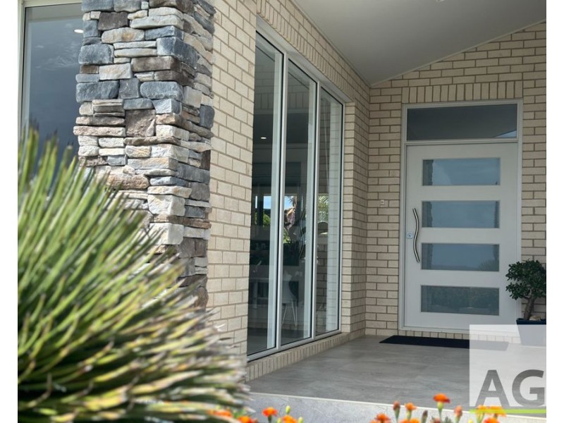 18 Noosa Crescent, Red Head NSW 2430