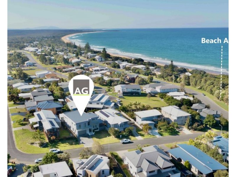 30 Emerald Drive, Diamond Beach NSW 2430