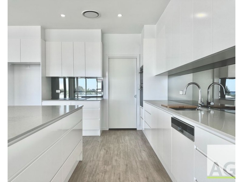 30 Emerald Drive, Diamond Beach NSW 2430