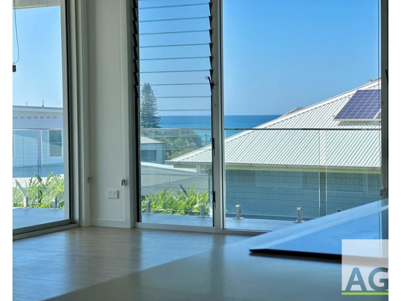 30 Emerald Drive, Diamond Beach NSW 2430