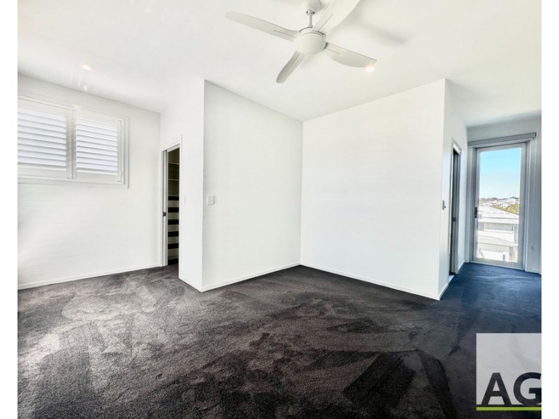 30 Emerald Drive, Diamond Beach NSW 2430