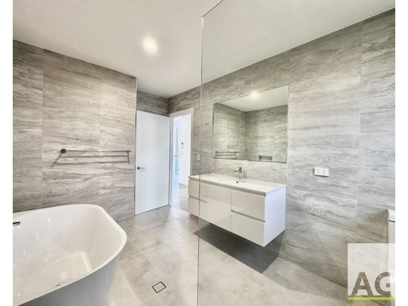 30 Emerald Drive, Diamond Beach NSW 2430