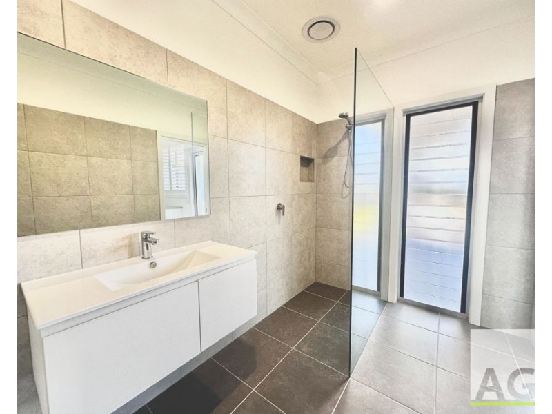 30 Emerald Drive, Diamond Beach NSW 2430