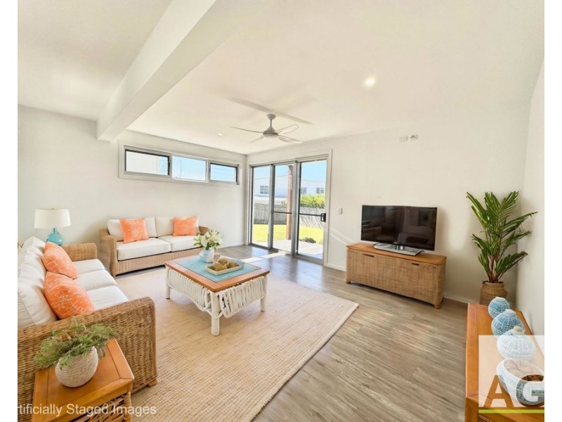 30 Emerald Drive, Diamond Beach NSW 2430