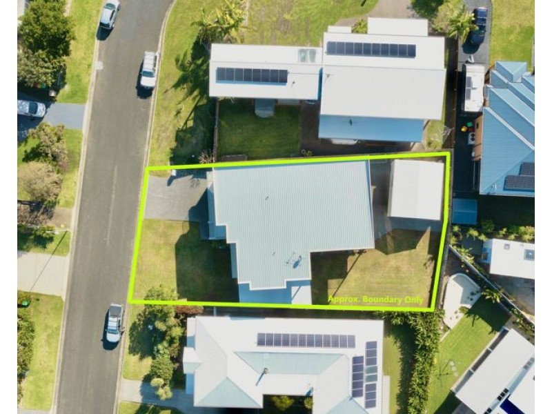 30 Emerald Drive, Diamond Beach NSW 2430