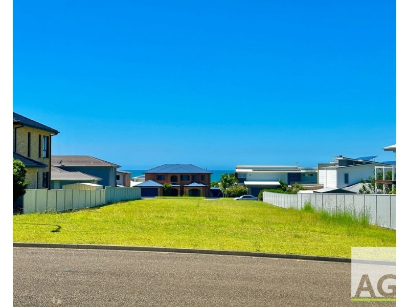 51 Sapphire Parade, Diamond Beach NSW 2430