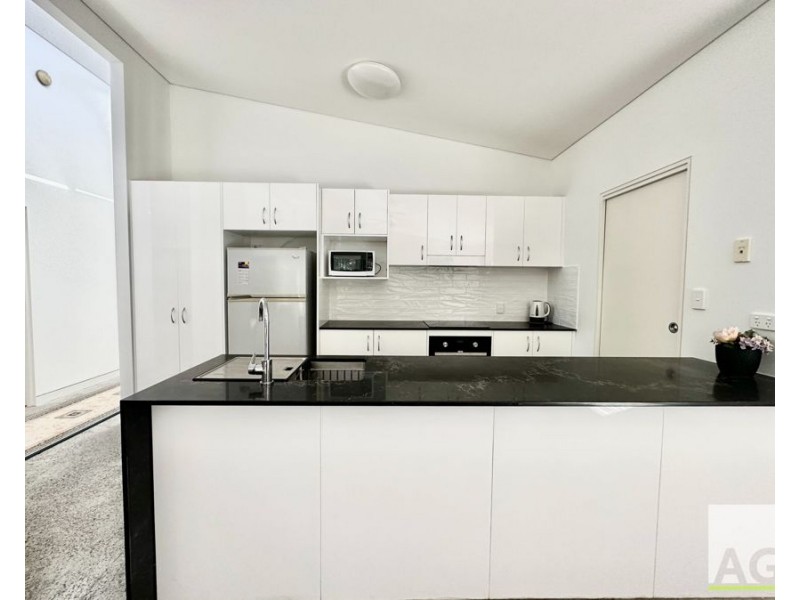 1 Bloodwood Place, Black Head NSW 2430