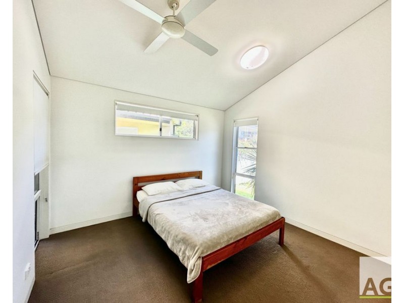 1 Bloodwood Place, Black Head NSW 2430