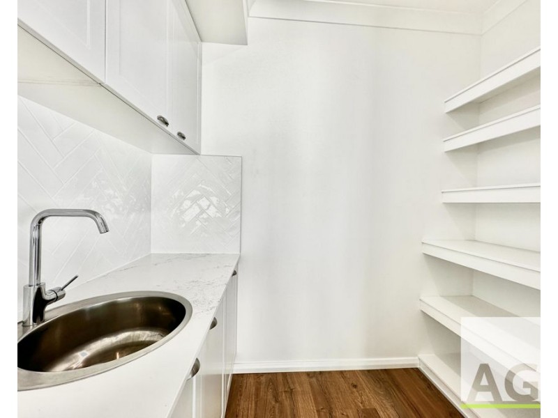 4 Seaside Place, Diamond Beach NSW 2430