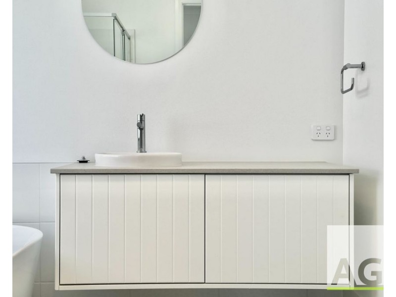 4 Seaside Place, Diamond Beach NSW 2430