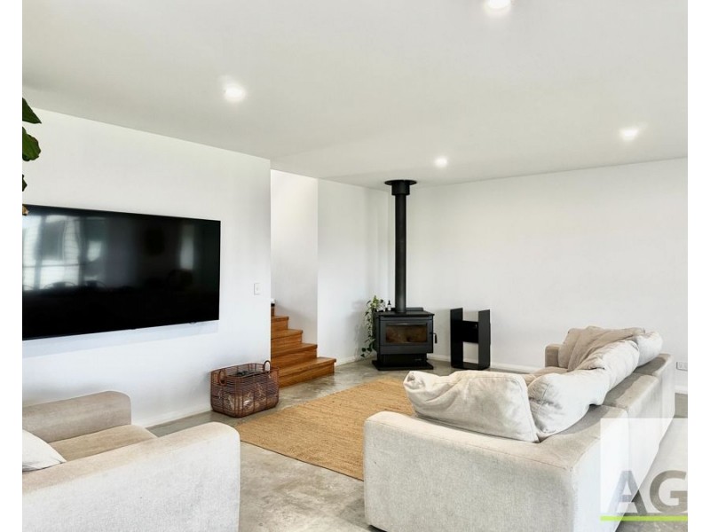 19 Greenview Drive, Black Head NSW 2430
