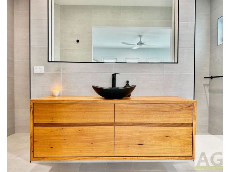 19 Greenview Drive, Black Head NSW 2430