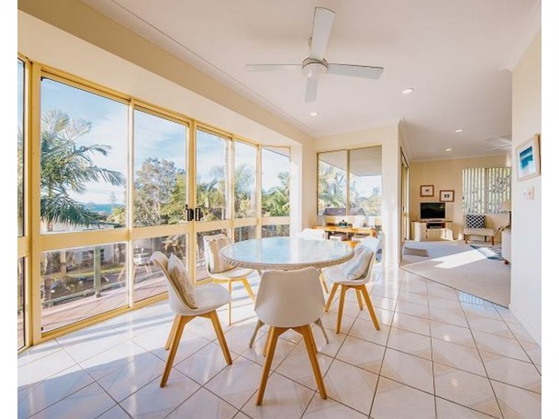 2/12 High Street, Black Head NSW 2430