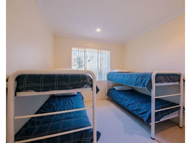 2/12 High Street, Black Head NSW 2430