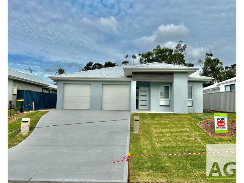 2/25 Fantail Rise, Diamond Beach NSW 2430