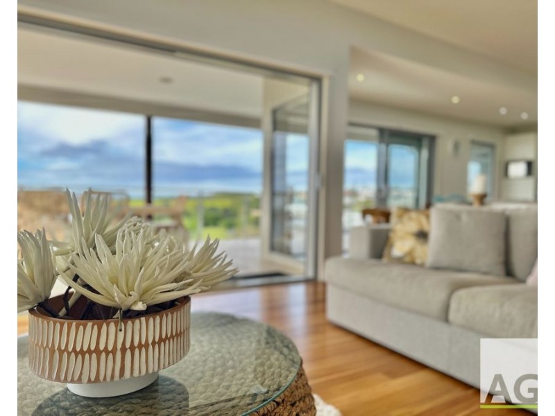 26 Torquay Circuit, Red Head NSW 2430