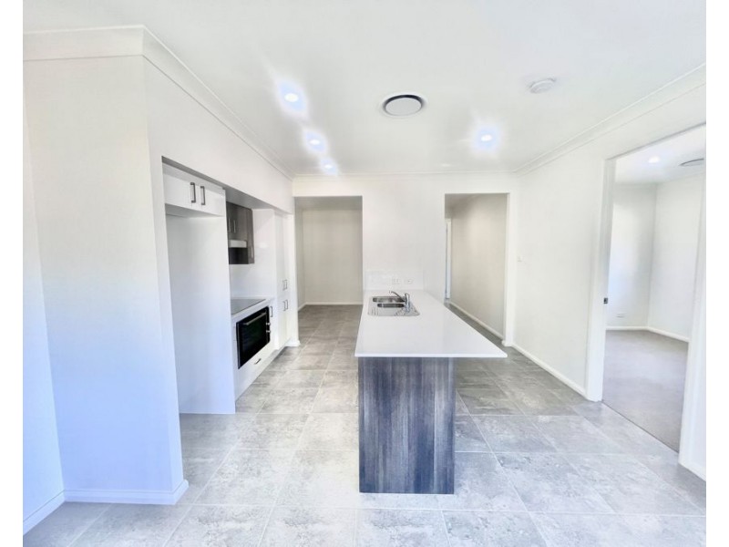 18A Ivory St, Diamond Beach NSW 2430