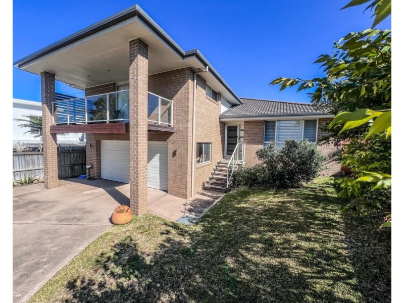 31 Emerald Drive, Diamond Beach NSW 2430