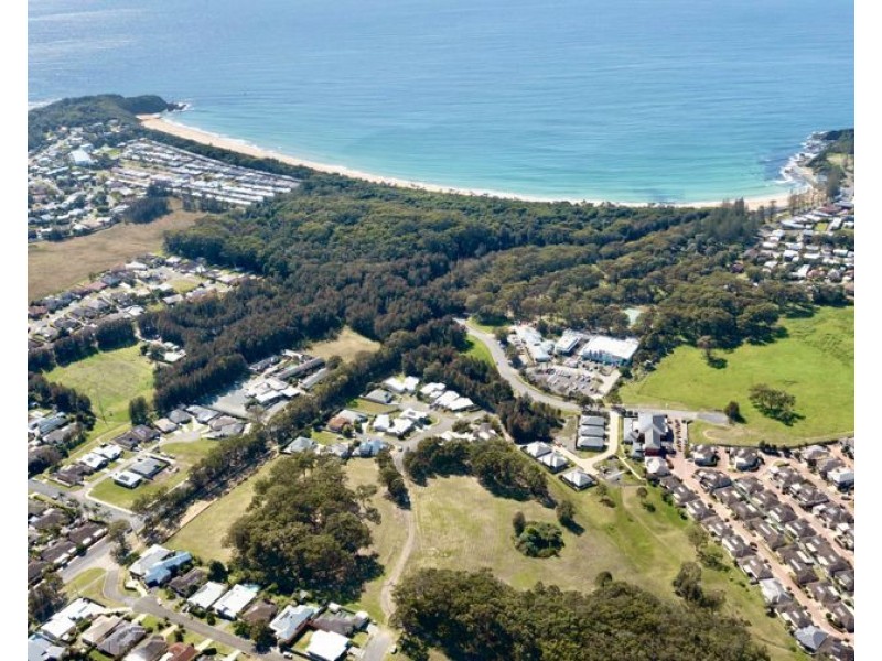 Seabreeze Parade, Black Head NSW 2430