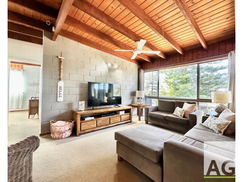 26 Jubilee Pde, Diamond Beach NSW 2430