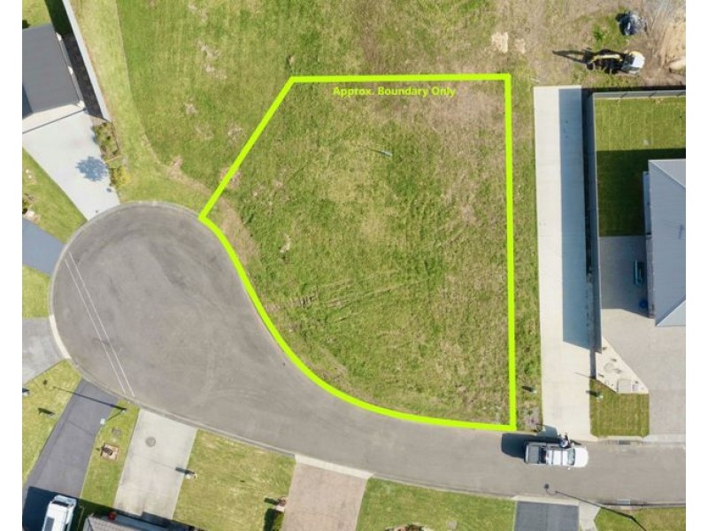 11 Laguna Court, Black Head NSW 2430
