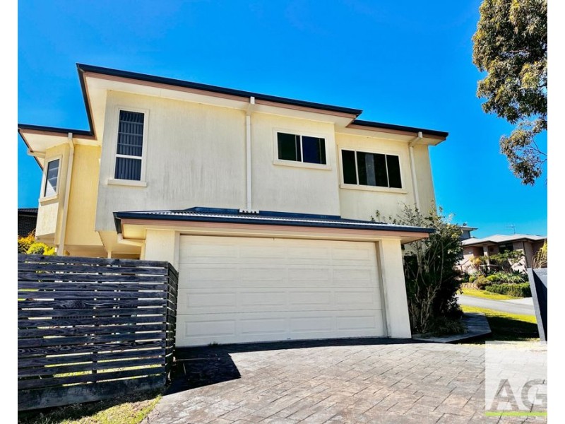 2/3 Coastal View Drive, Tallwoods Village NSW 2430