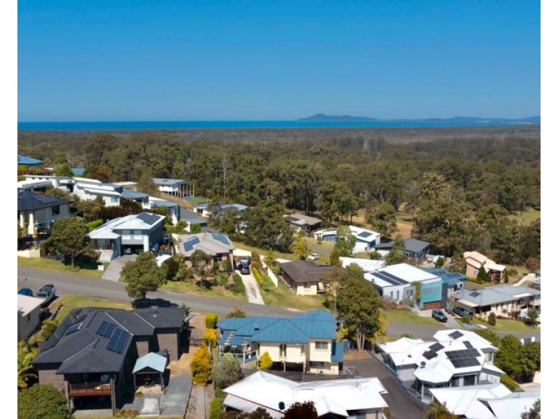 2/3 Coastal View Drive, Tallwoods Village NSW 2430