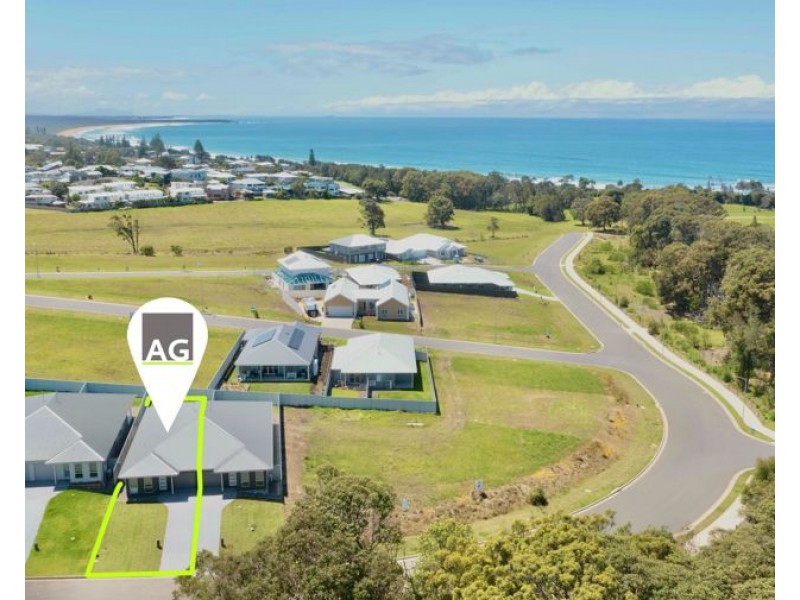 2/49 Golden Drive, Diamond Beach NSW 2430