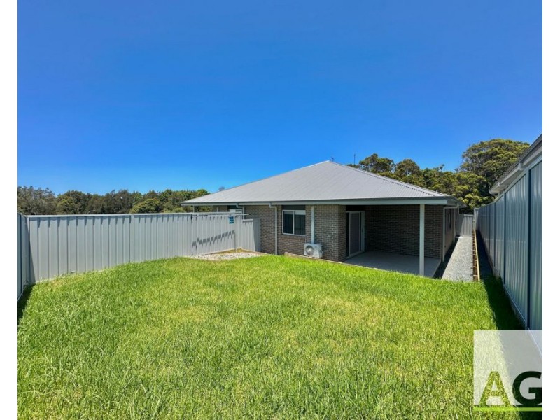 2/49 Golden Drive, Diamond Beach NSW 2430