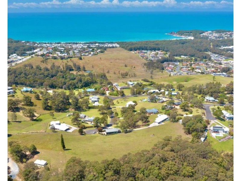 26 Headland Drive, Hallidays Point NSW 2430