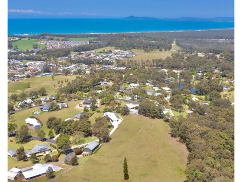 26 Headland Drive, Hallidays Point NSW 2430