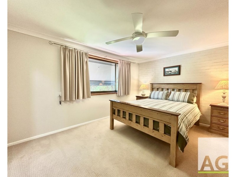 25 Kiwarrak Dr, Rainbow Flat NSW 2430