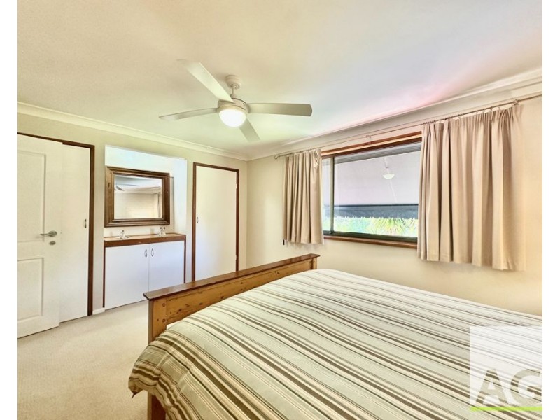 25 Kiwarrak Dr, Rainbow Flat NSW 2430