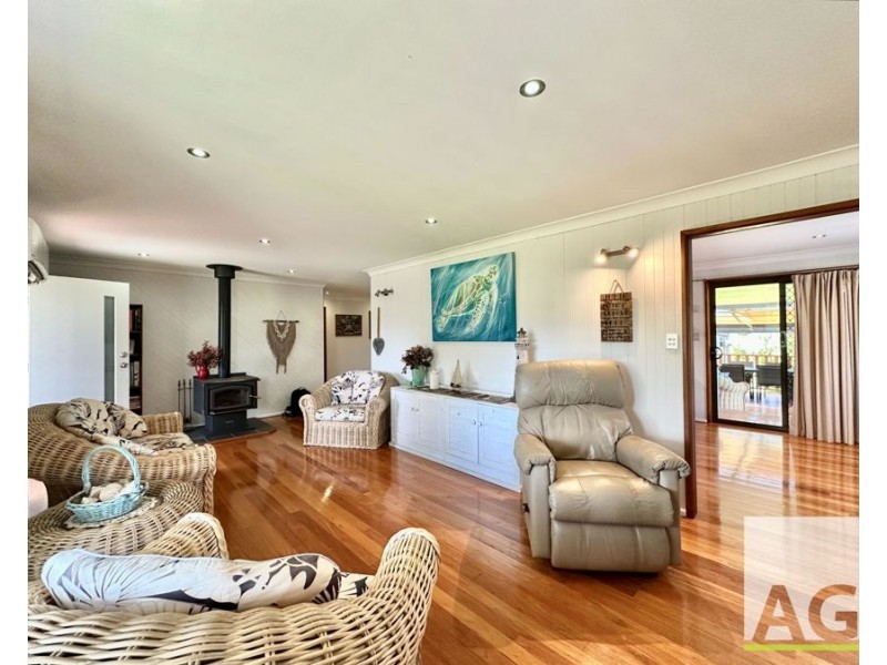 25 Kiwarrak Dr, Rainbow Flat NSW 2430
