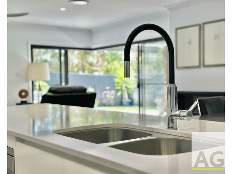 6 Lillypilly Court, Black Head NSW 2430