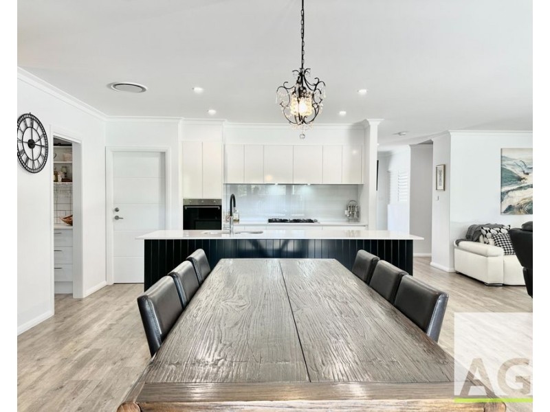 6 Lillypilly Court, Black Head NSW 2430