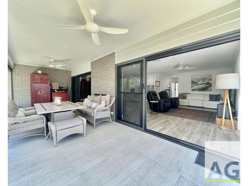 6 Lillypilly Court, Black Head NSW 2430