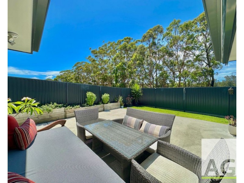 6 Lillypilly Court, Black Head NSW 2430