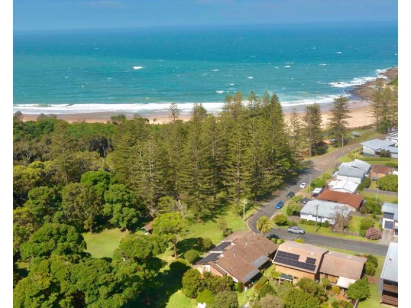 3/1 Surfview Avenue, Black Head NSW 2430