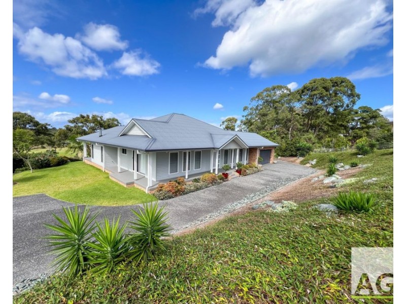 25 Headland Drive, Hallidays Point NSW 2430