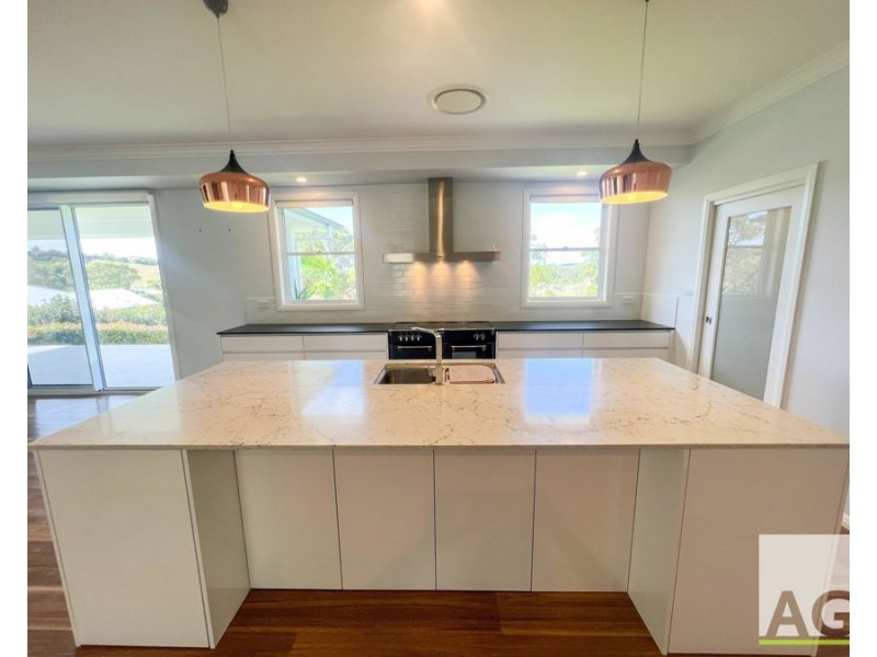 25 Headland Drive, Hallidays Point NSW 2430