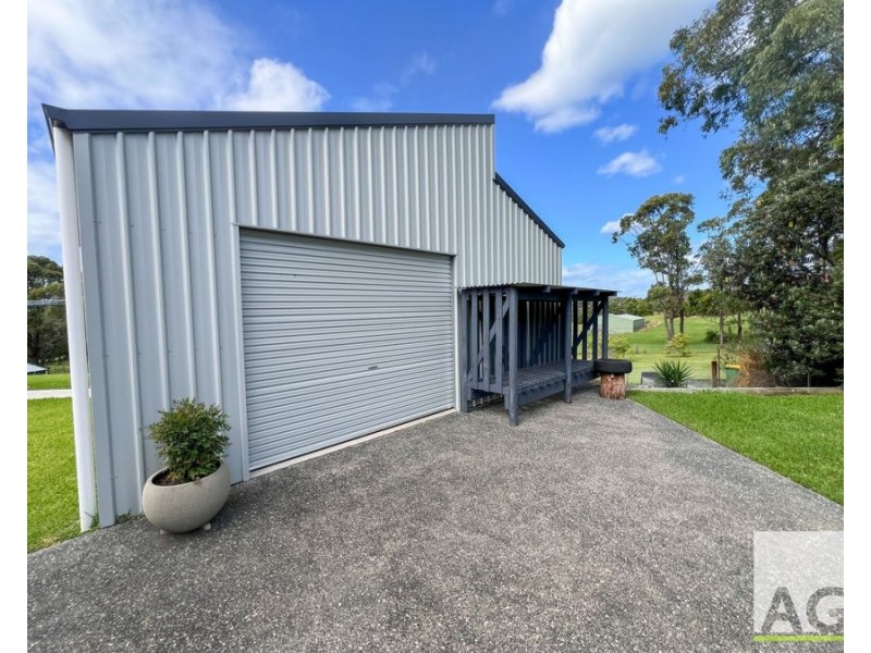 25 Headland Drive, Hallidays Point NSW 2430