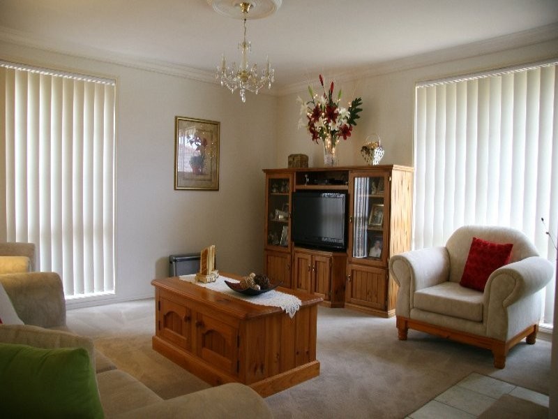 14 Jillak Close, Glenmore Park NSW 2745