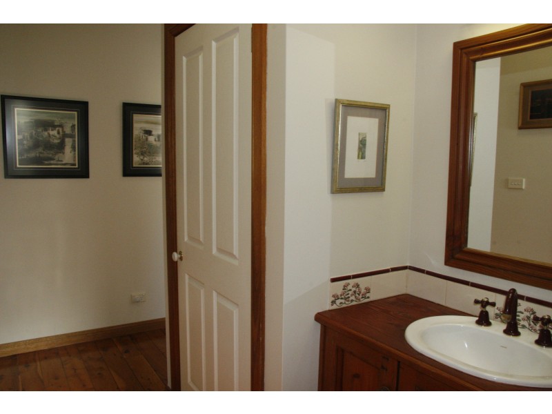 46 Bee Farm Road, Springwood NSW 2777