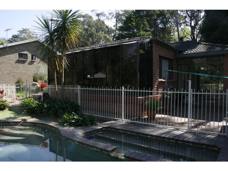 11 Perry Avenue, Springwood NSW 2777