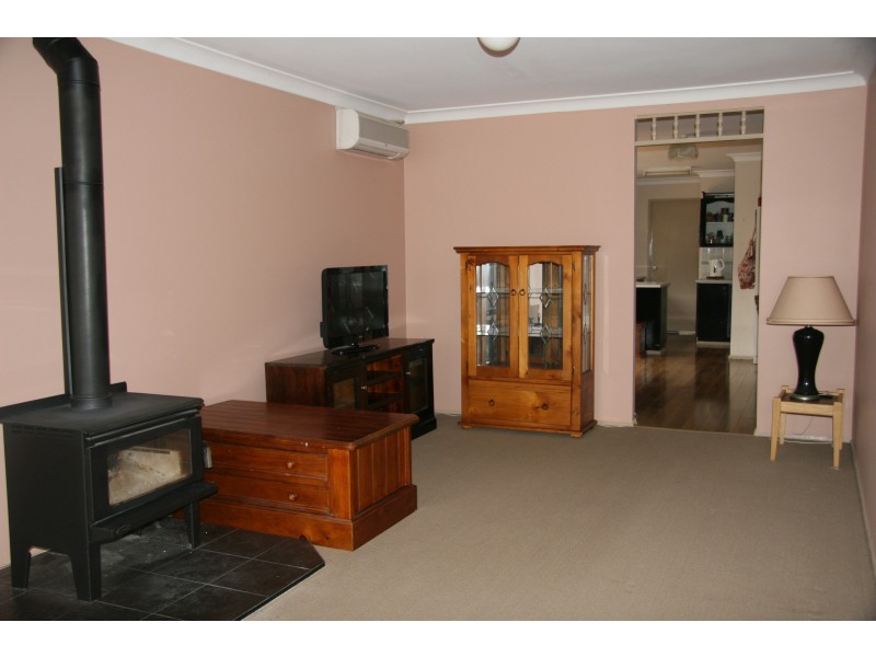 27 Gunara Terrace, Glenmore Park NSW 2745