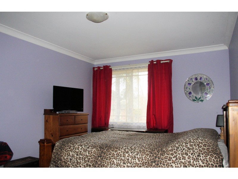 27 Gunara Terrace, Glenmore Park NSW 2745