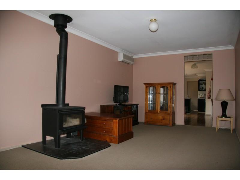 27 Gunara Terrace, Glenmore Park NSW 2745